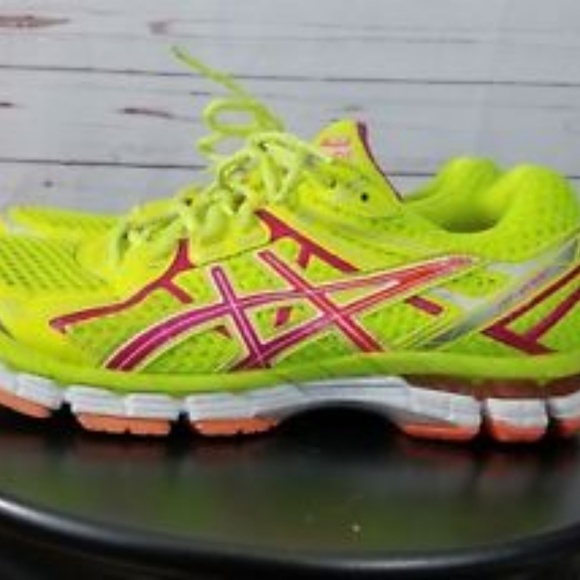asics Shoes - Asics GT 2000 2 Size 9.5 Womens Shoes